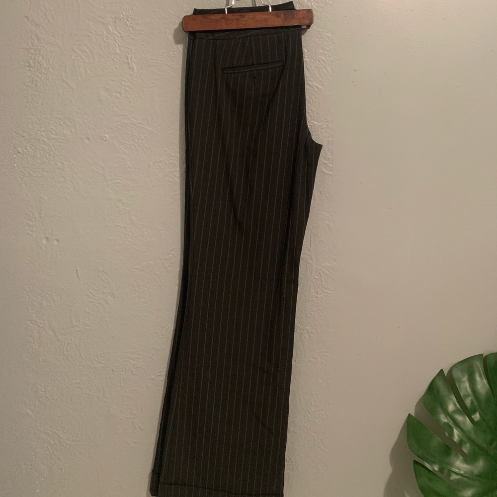 Express Design Studio: High-rise, pin-strip